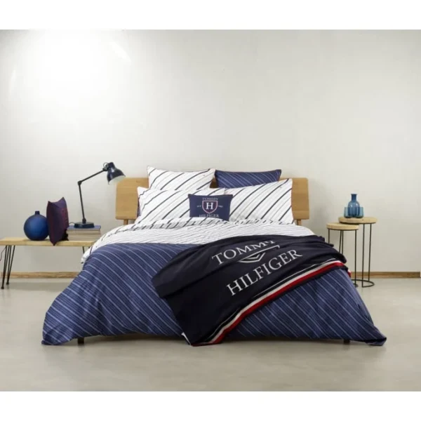 Tommy Hilfiger CLUB STRIPES Satin-Bettwäsche-Set – 155×220 / 80×80 Cm – Navy 7